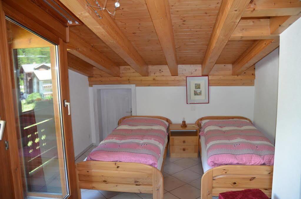 Апартаменты Haus Alpenperle Саас-Альмагель Экстерьер фото